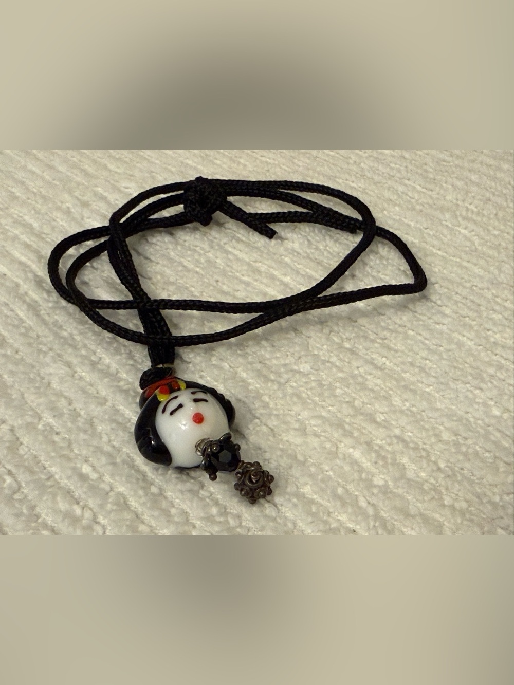 Vintage Handmade Geisha Glass Ceramic Pendant Necklace in Black and White - Picture 2 of 4